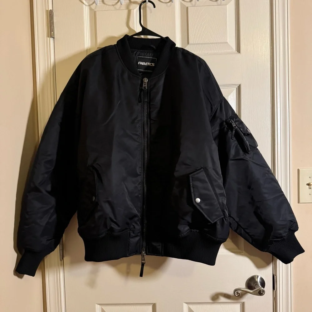 Fabletics Women's Iconic Oversized Bomber Jacket Black XL/XXL - Picture 4 of 13